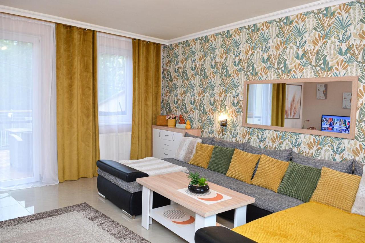Unicum Apartman Hajdúszoboszló Exterior foto